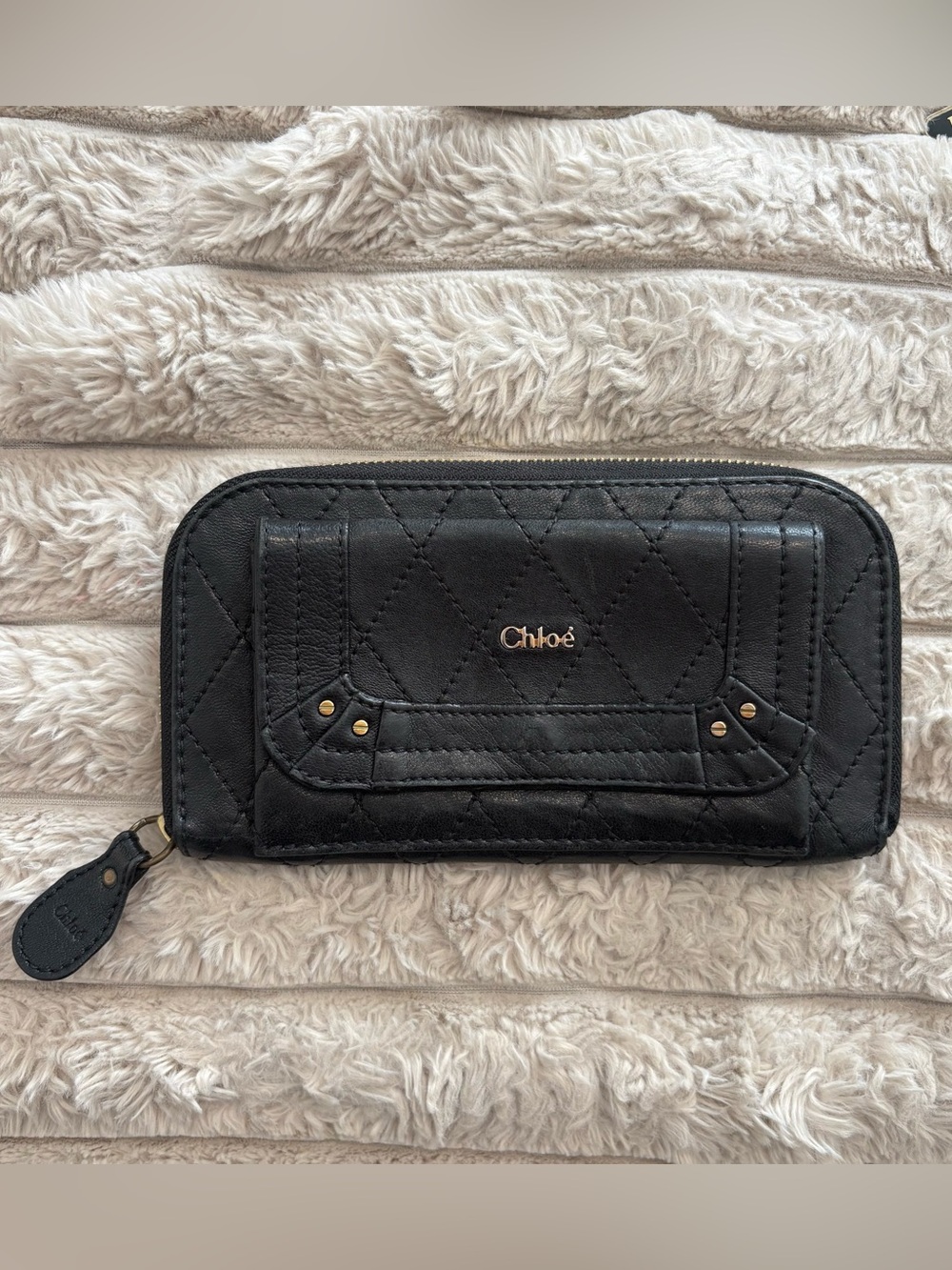 Chloe Paraty Black Leather Zip Wallet /w Original Box, Dust Bag & Auth. Card